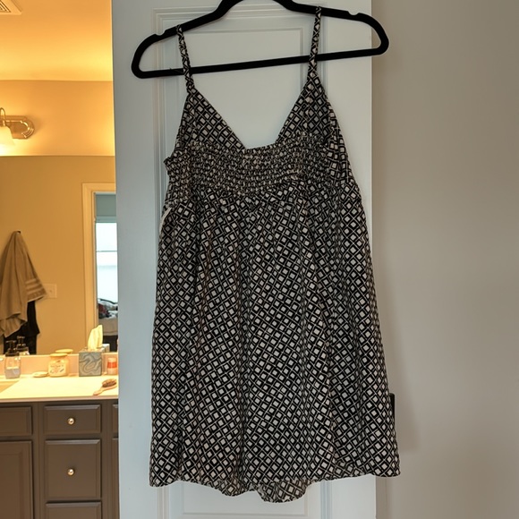 NWT UO Romper - Picture 6 of 6